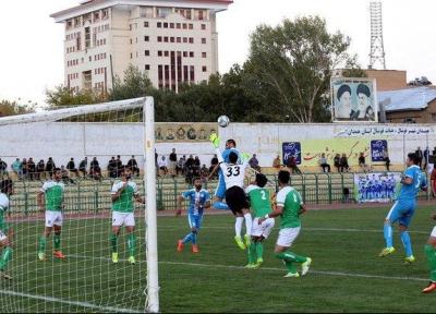 نمایندگان فوتبال همدان به دنبال کسب پیروزی، طرفداران حمایت نمایند