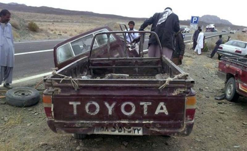 قاچاق انسان در جاده های سیستان و بلوچستان همچنان قربانی قاچاق انسان در جاده های سیستان و بلوچستان همچنان قربانی میگیرد، 49 نفرکشته و زخمی شدند