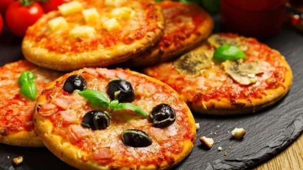 طرز تهیه مینی پیتزا خانگی با خمیر مخصوص طرز تهیه مینی پیتزا خانگی با خمیر مخصوص