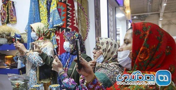 نمایشگاه گردشگری فرصت معرفی ظرفیت های شهر و روستاهای صنایع نمایشگاه گردشگری فرصت معرفی ظرفیت های شهر و روستاهای صنایع دستی است