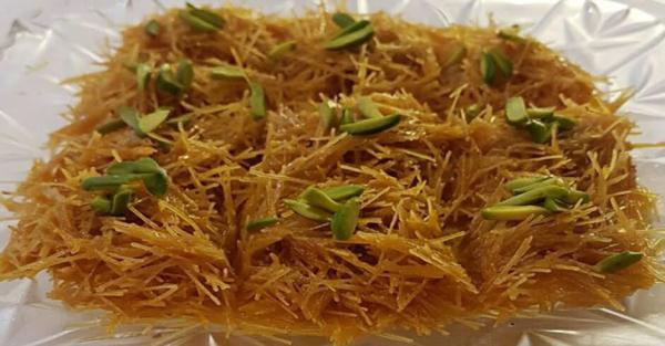 طرز تهیه باقلوا شعریه ؛ دسر متفاوت و خوشمزه عربی طرز تهیه باقلوا شعریه ؛ دسر متفاوت و خوشمزه عربی