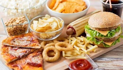 این خوراکی ها خستگی شما را تشدید می کنند این خوراکی ها خستگی شما را تشدید می نمایند