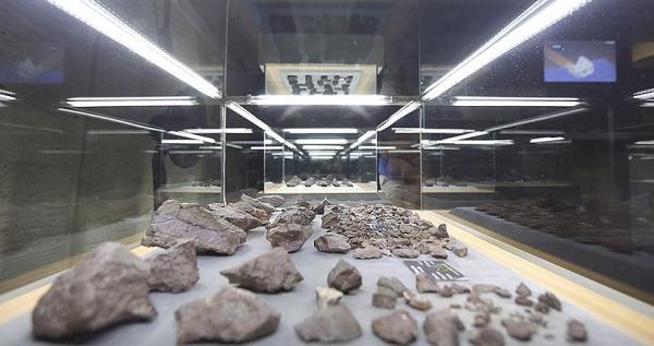 افتتاح موزه شهاب سنگ در برج آزادی